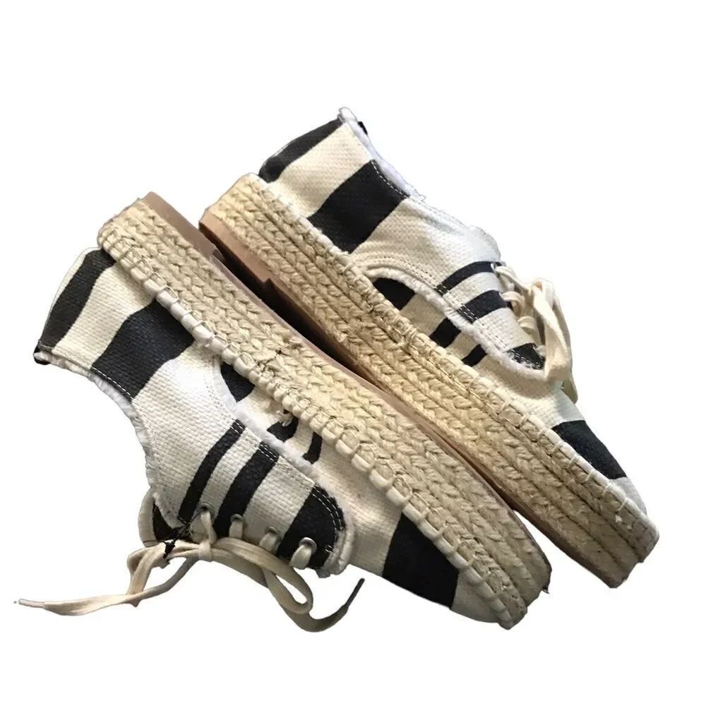 Dolce Vita tennis shoes excellent condition